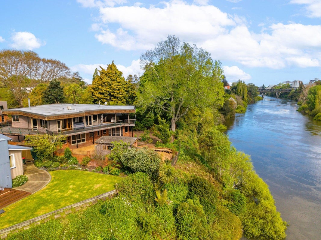 343 River Road, Claudelands, Hamilton - Carousel 2