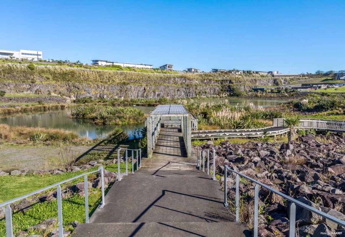 4 Bluegrey Avenue, Stonefields, Auckland - Carousel 12