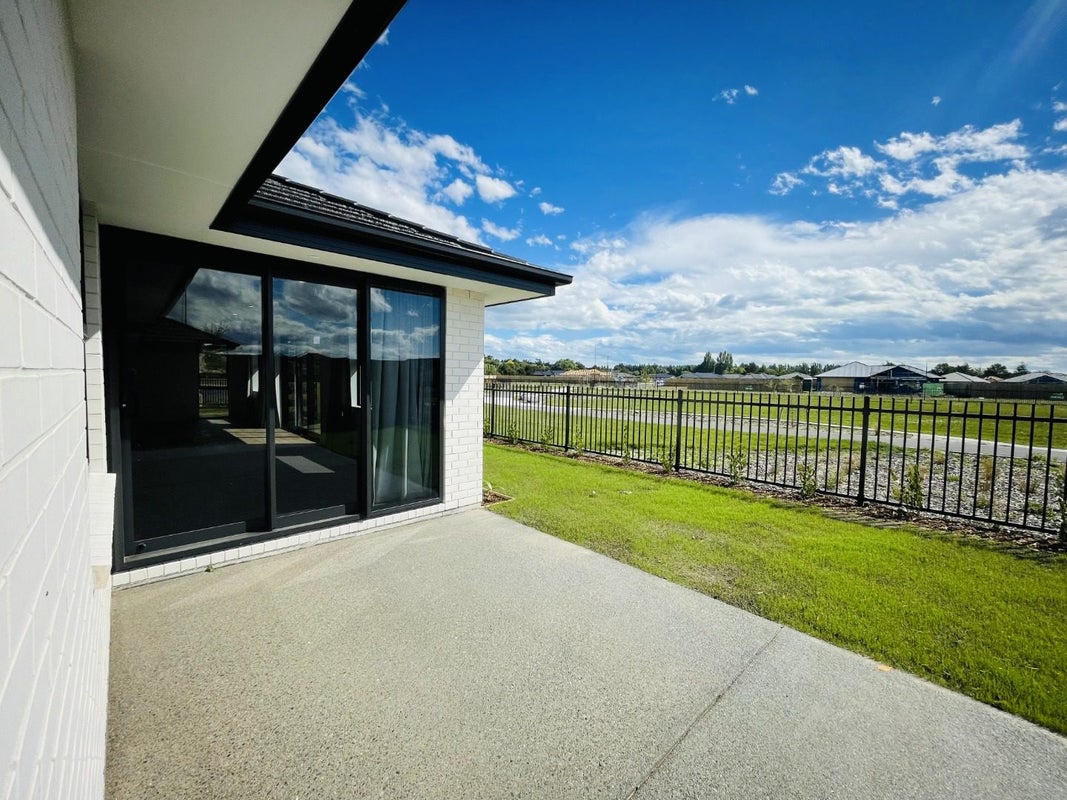10 Cabbage Close, Halswell, Christchurch - Carousel 2