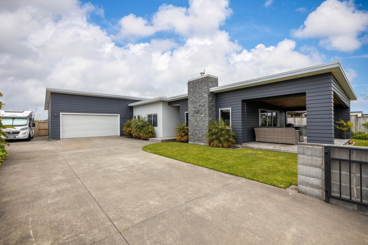20 Keene Drive, Bell Block, New Plymouth - Carousel 1