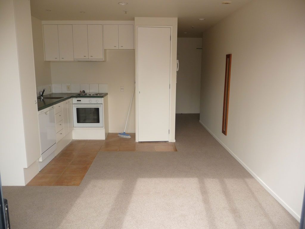 1H/11 Howe Street, Auckland Central, Auckland - Carousel 2
