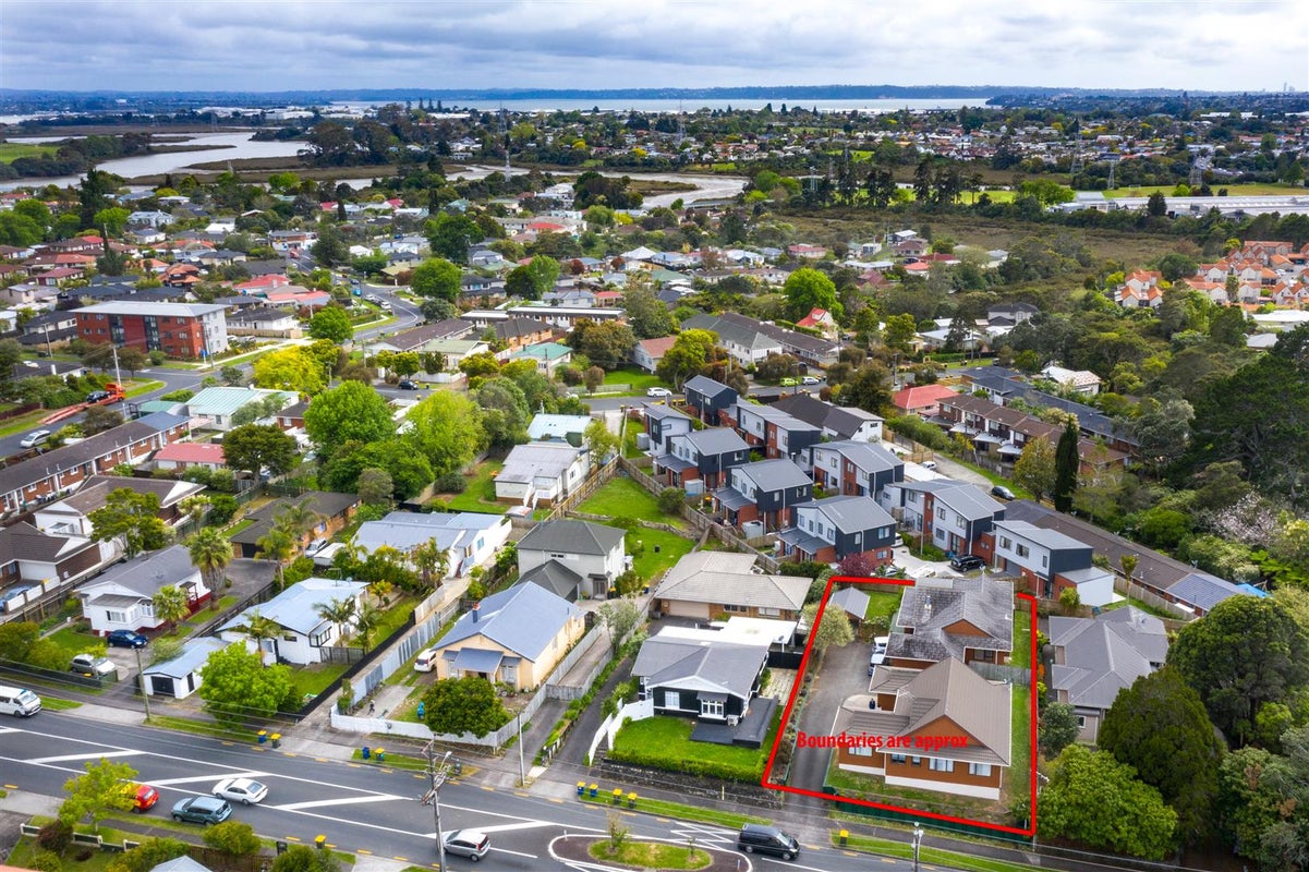 5 Rimu Street, New Lynn, Auckland - Carousel 30