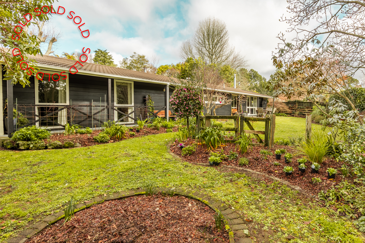 22 Solly Place, Springfield, Rotorua - Carousel 1