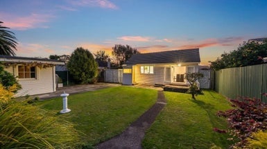 6 Routley Crescent, Elderslea, Upper Hutt - Carousel 1