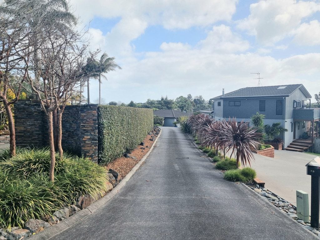 1/7 Waterford Way, Beachlands, Auckland - Carousel 2