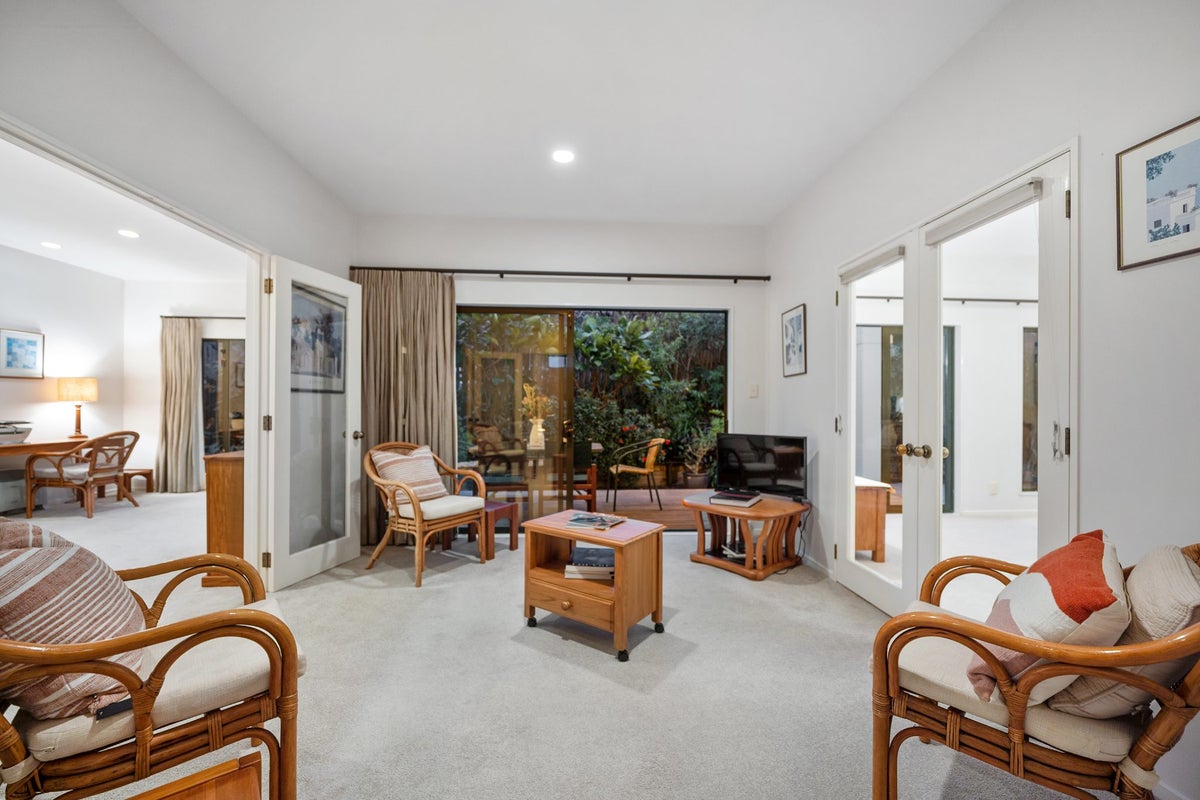 28 Rosemary Avenue, Forrest Hill, Auckland - Carousel 2