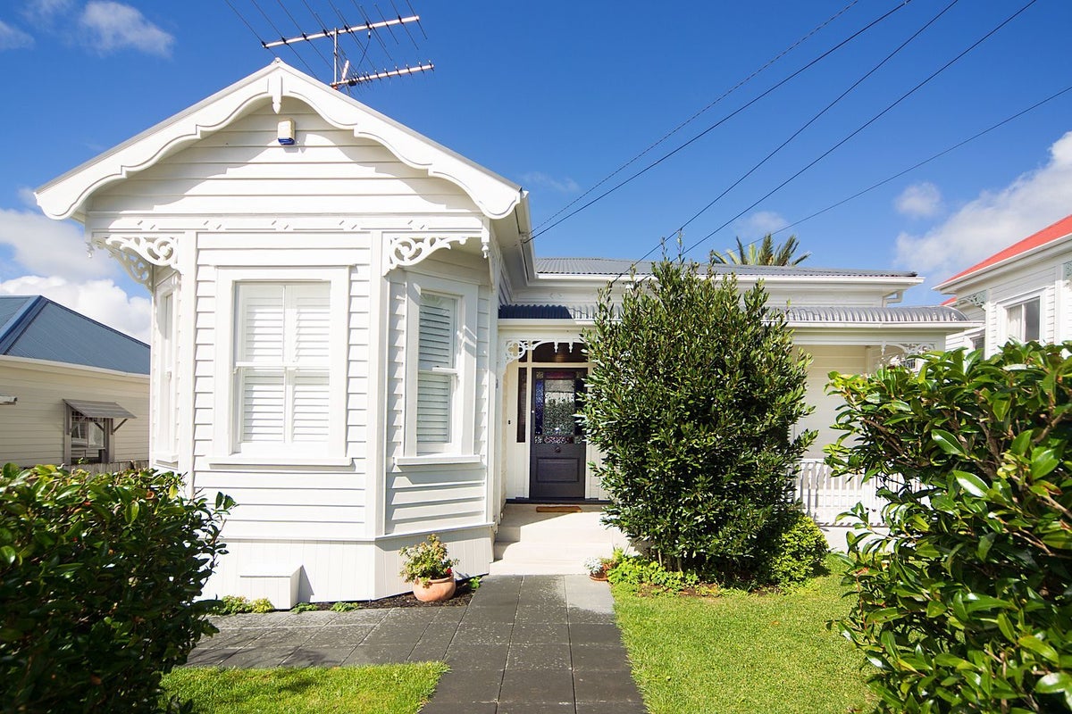 7 Tutanekai Street, Grey Lynn, Auckland - Carousel 2
