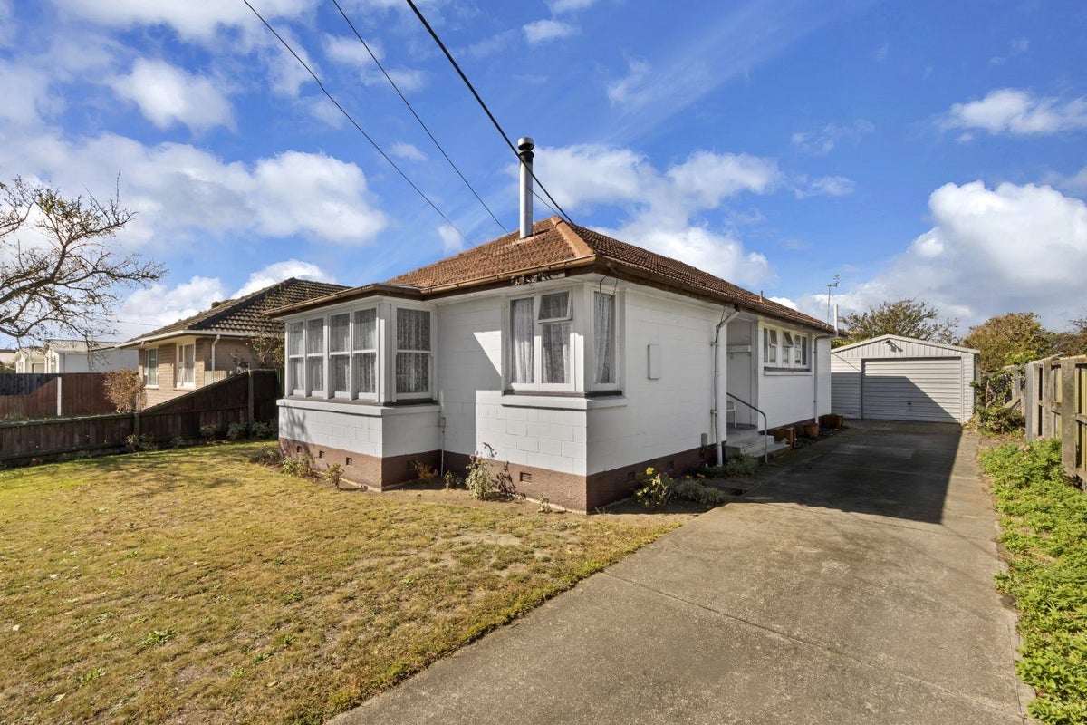 42 Eureka Street, Aranui, Christchurch - Carousel 1