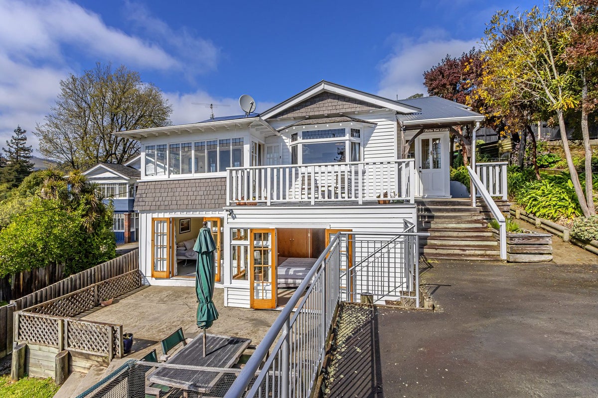 3 Merlewood Avenue, Cashmere, Christchurch - Carousel 2