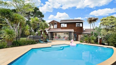 86 Christian Road, Swanson, Auckland - Carousel 1