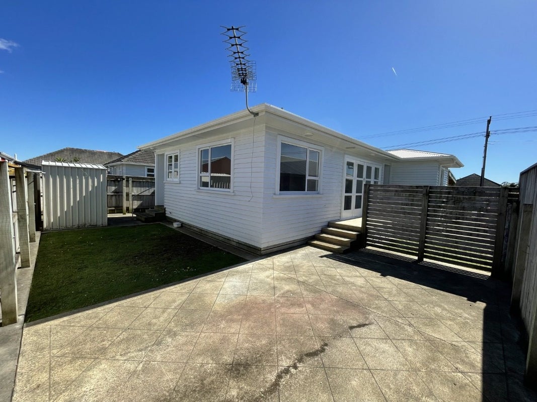 326A Carrington Street, Vogeltown, New Plymouth - Carousel 1