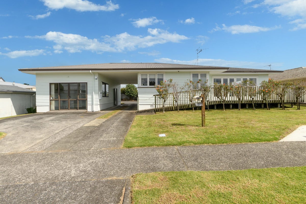 559 Fraser Street, Greerton, Tauranga - Carousel 1