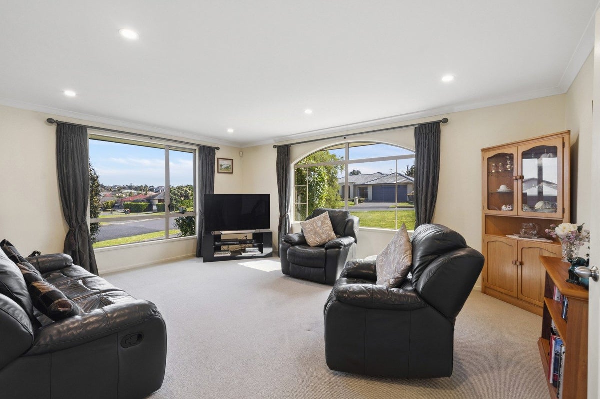 58 Rathmar Drive, Manurewa, Auckland - Carousel 2