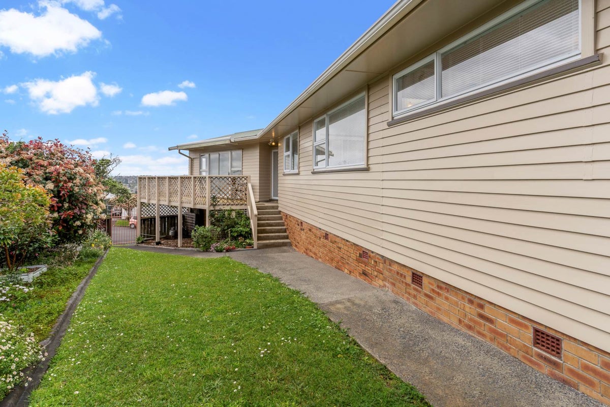 10 Crecy Place, New Windsor, Auckland - Carousel 2
