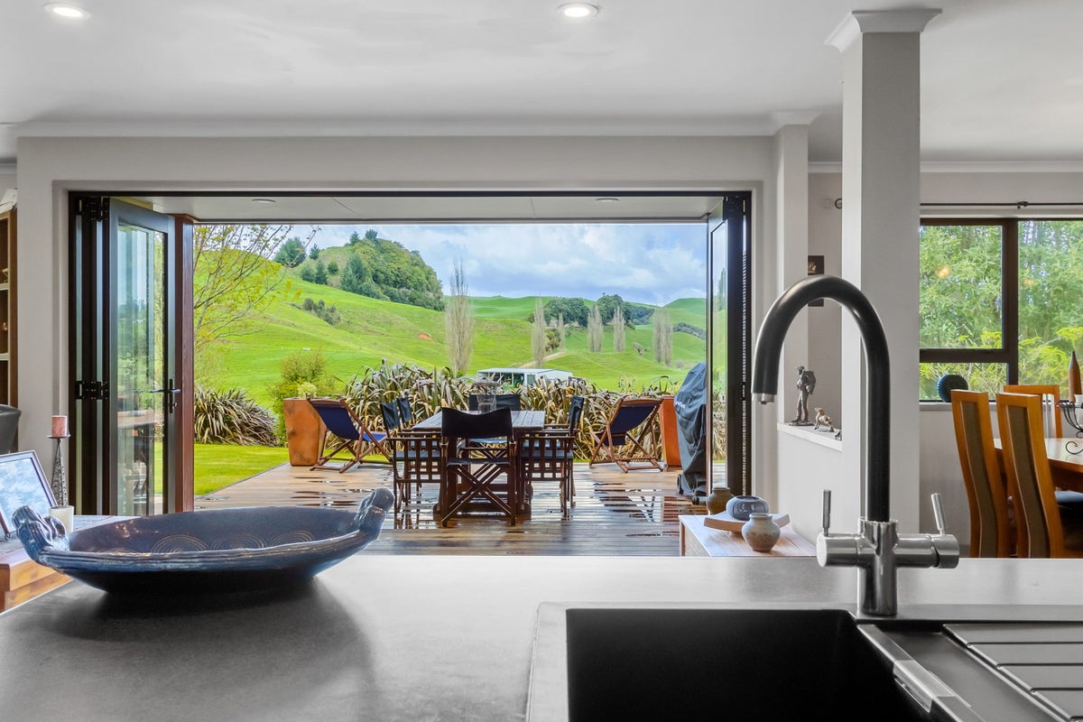 115 Puketirau Road, Tirau - Carousel 1