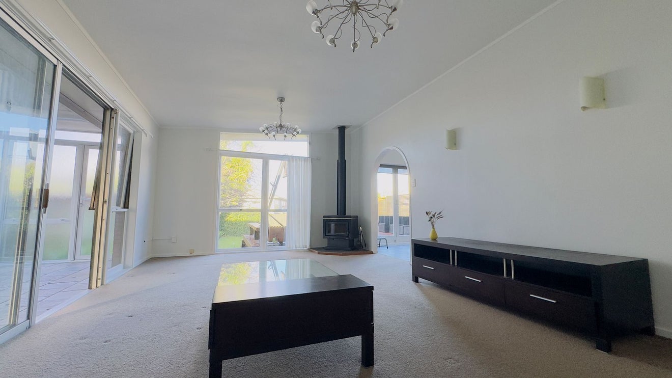 247 Forrest Hill Road, Forrest Hill, Auckland - Carousel 1