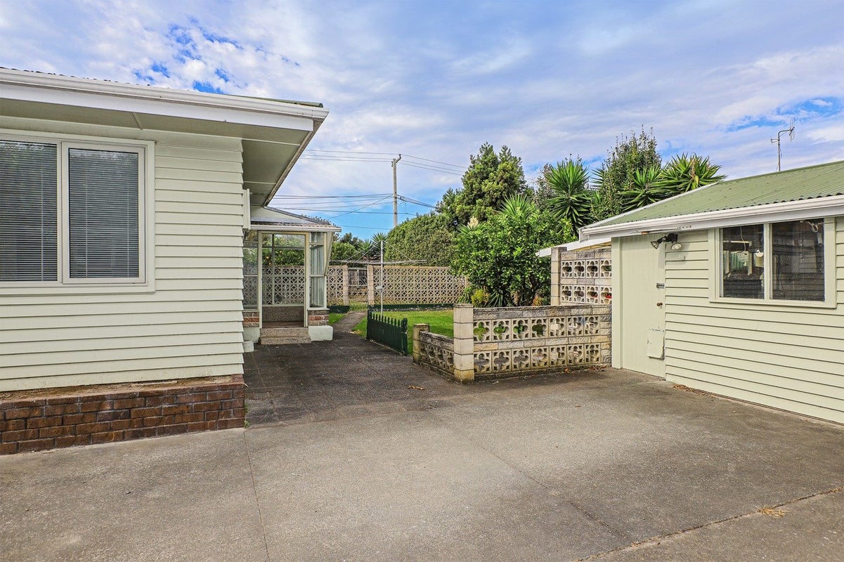 33 Wycliffe Street, Onekawa, Napier - Carousel 2