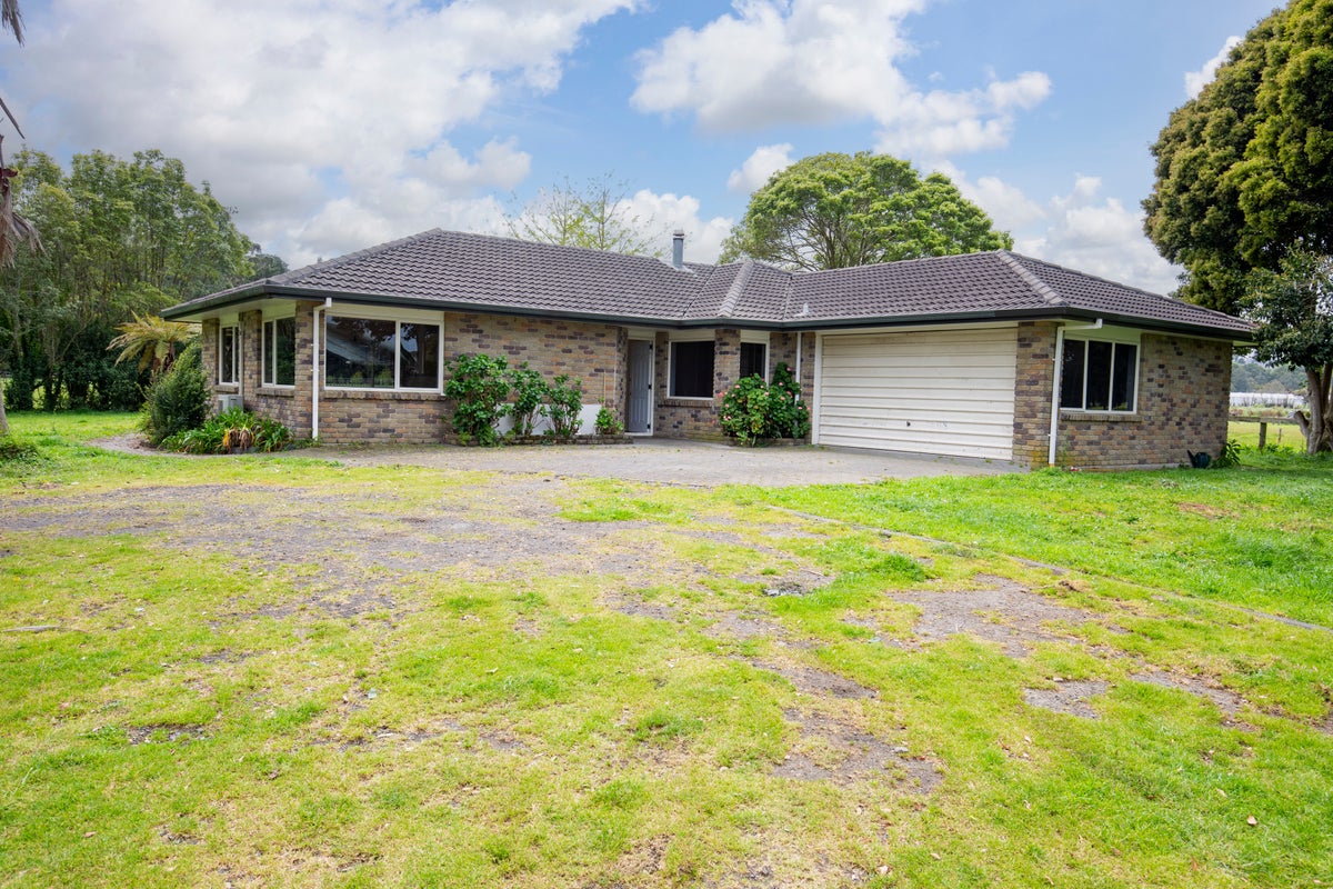 210D Logan Road, Buckland, Pukekohe - Carousel 1