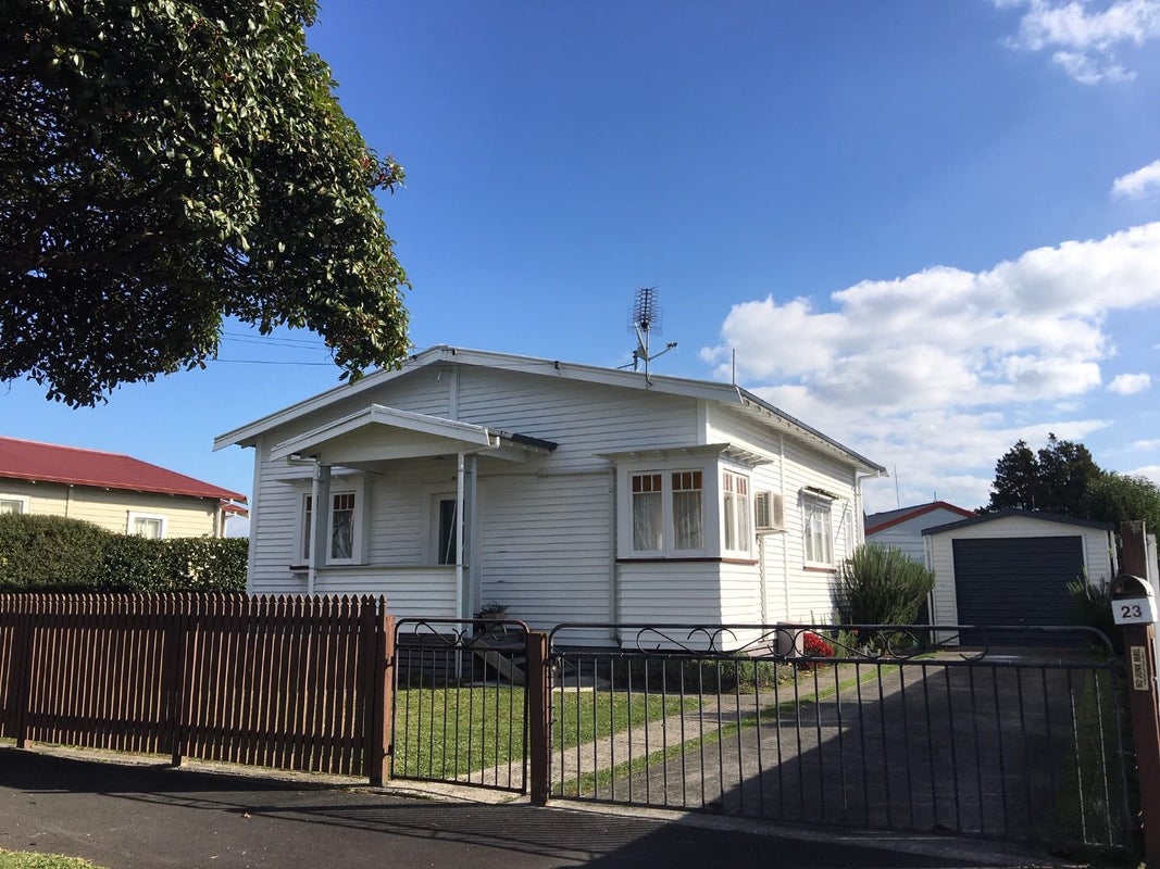 23 Smith Street, Frankton, Hamilton - Carousel 2