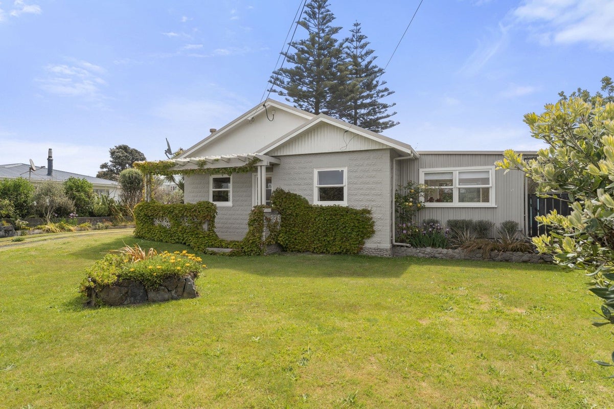 67 Moana Street, Otaki Beach, Otaki - Carousel 2