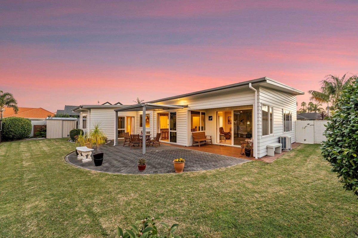 6 Montego Drive, Papamoa Beach, Tauranga, Bay Of Plenty - Carousel 24