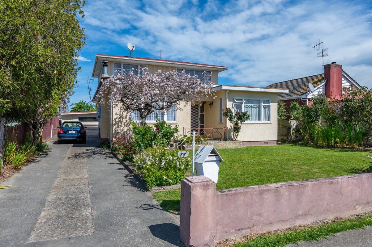 77 Barker Road, Marewa, Napier - Carousel 1