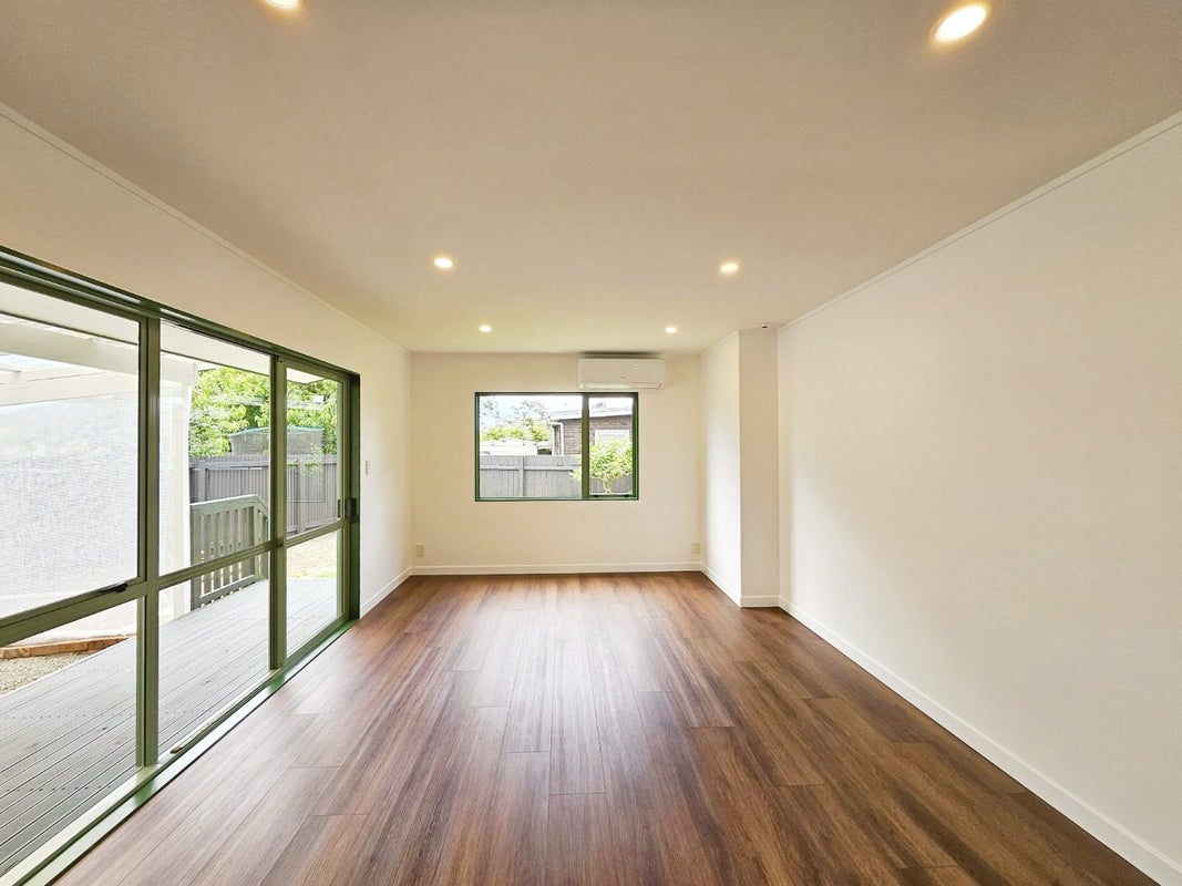 1 Robertson Road, Ranui, Auckland - Carousel 2