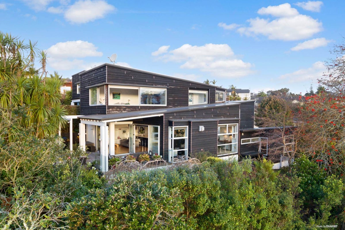 72 Comins Crescent, Mission Bay, Auckland - Carousel 2