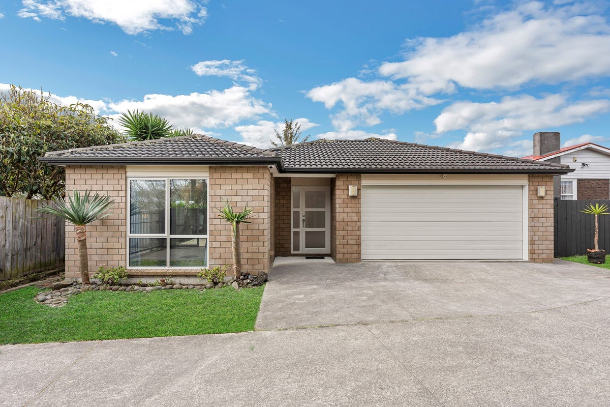 110A Canal Road, Avondale, Auckland - Carousel 1