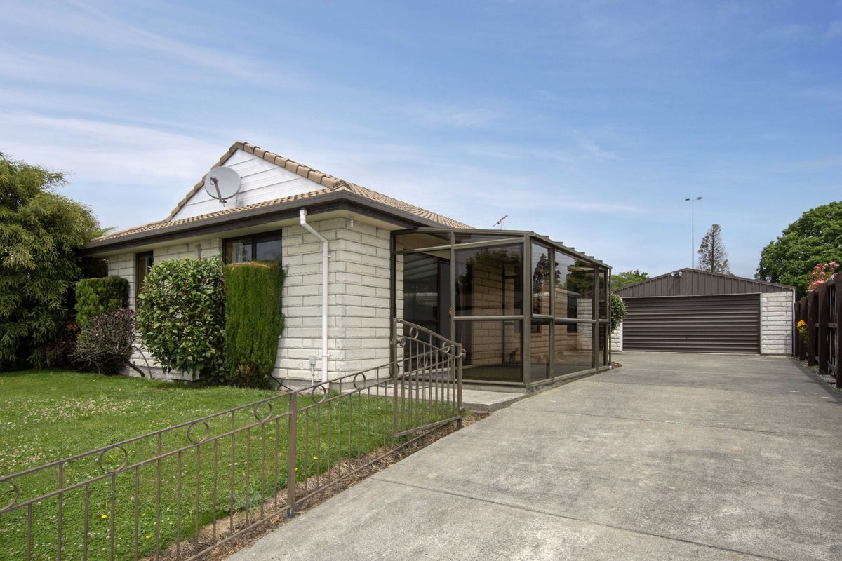 1/46 Shannon Place, Belfast, Christchurch - Carousel 1