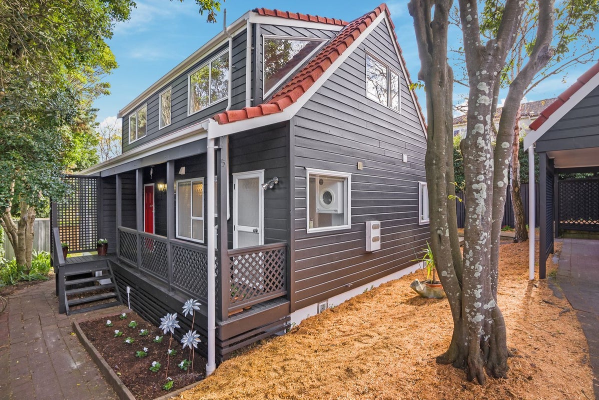 5/110 Norman Lesser Drive, St Johns, Auckland - Carousel 2