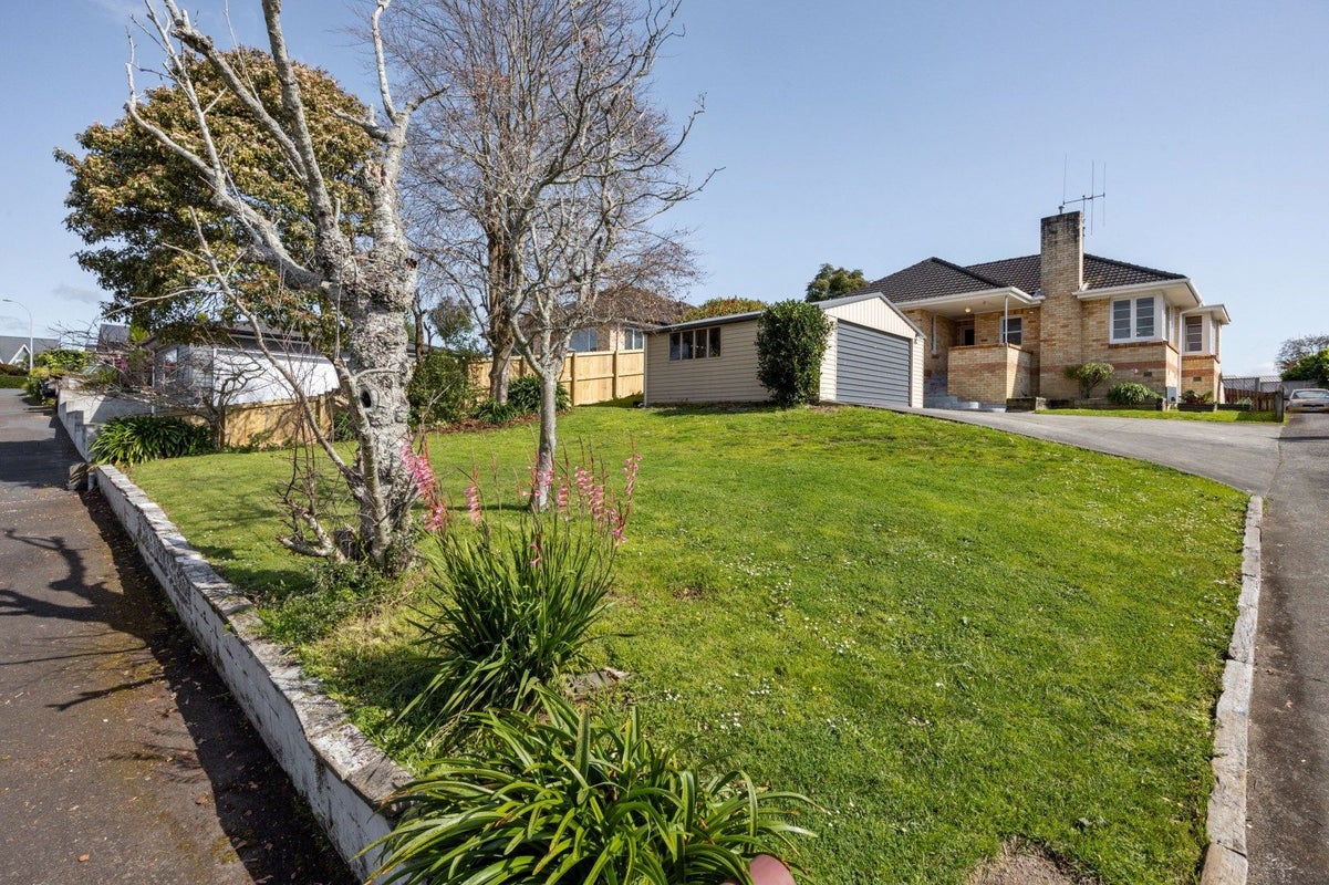 32A Hinton Avenue, Forest Lake, Hamilton - Carousel 3
