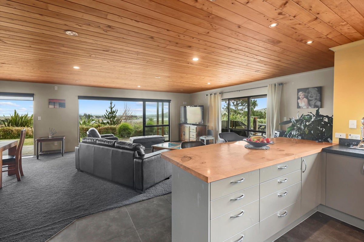 1411 Marokopa Road, Marokopa, Te Kuiti - Carousel 2