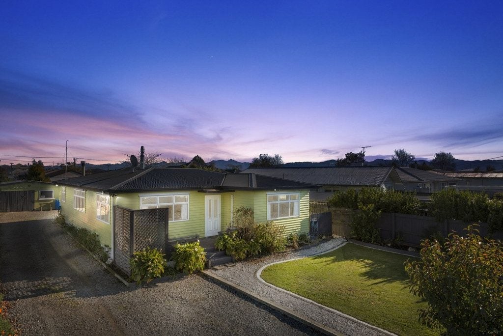38 Bythell Street, Redwoodtown, Blenheim - Carousel 24