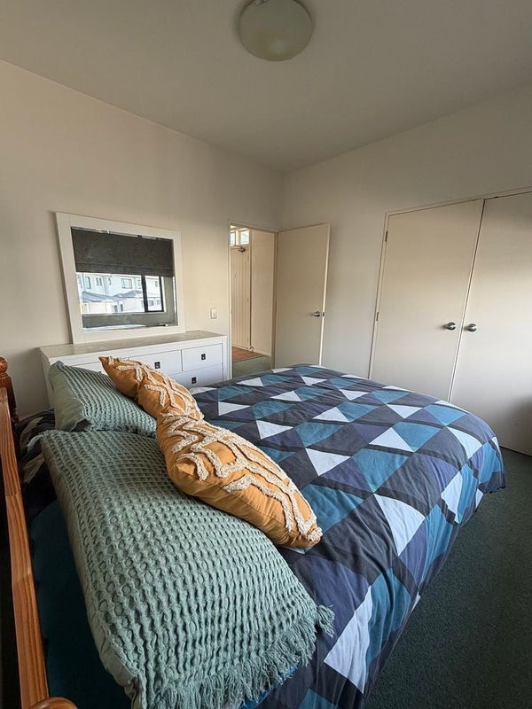 140/2 Armoy Drive, East Tamaki, Auckland - Carousel 1