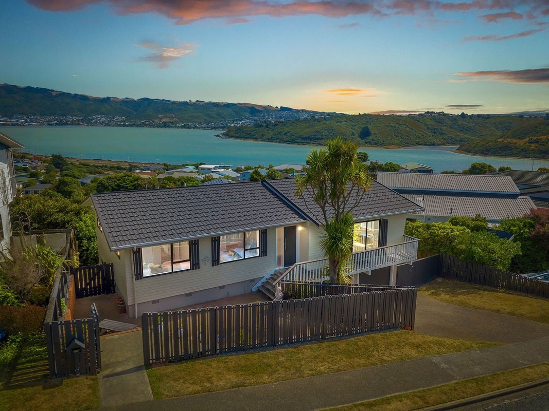 36 Eskdale Road, Papakowhai, Porirua - Carousel 1