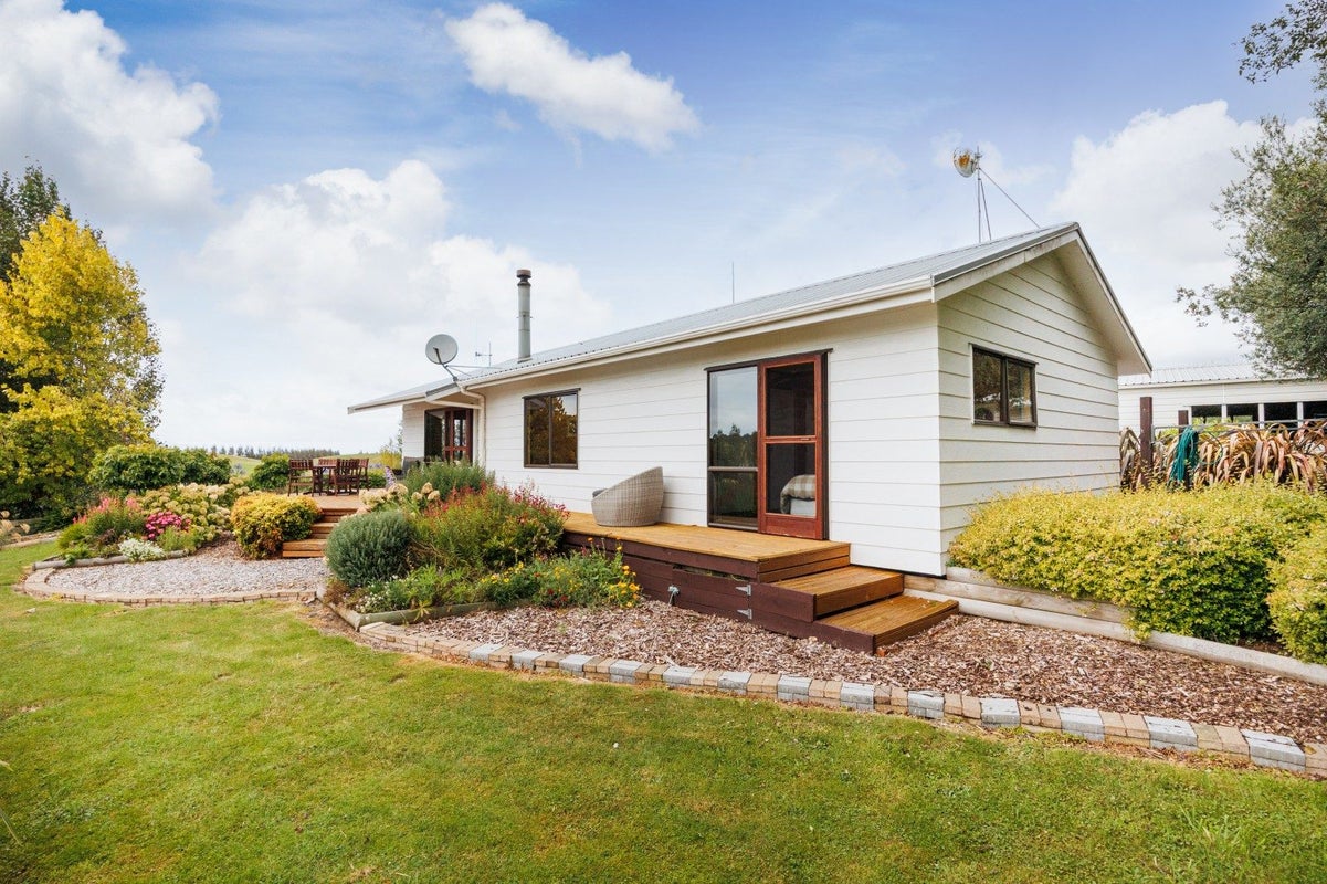 1141 Makino Road, Halcombe, Feilding - Carousel 1