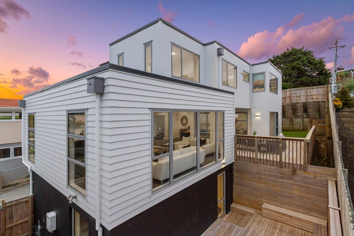9 Mount Taylor Drive, Glendowie, Auckland - Carousel 2
