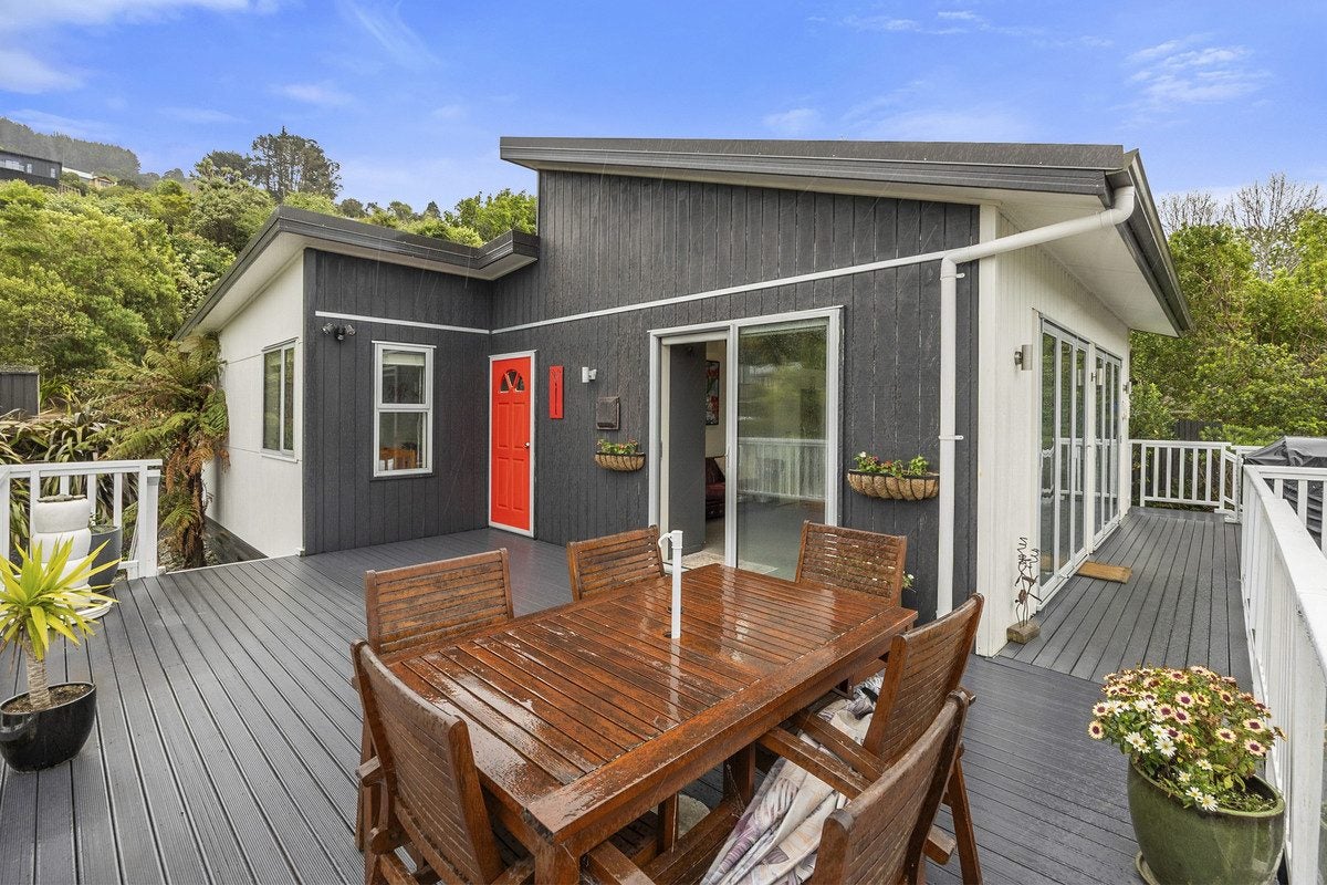 4 Seddon Street, Ravensbourne, Dunedin - Carousel 1