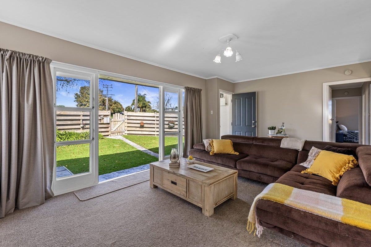 71 Hynds Road, Gate Pa, Tauranga - Carousel 1
