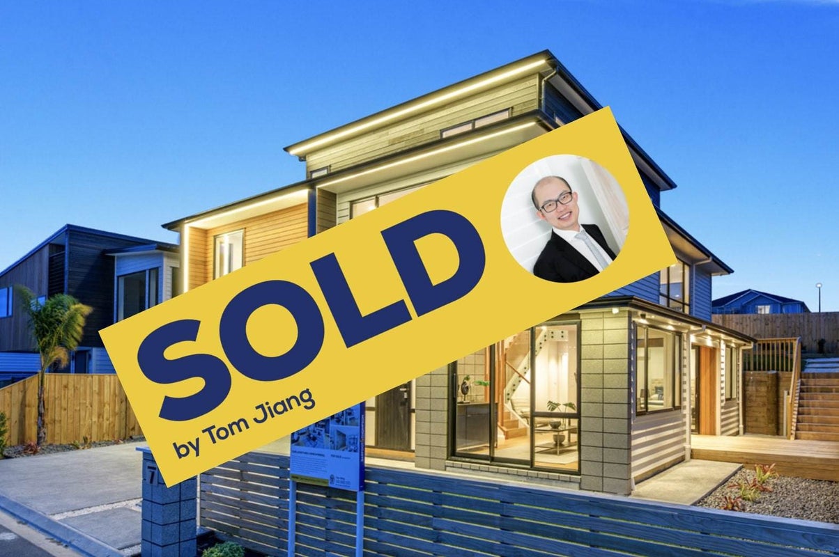 7 Carberry Lane, Pinehill, Auckland - Carousel 1