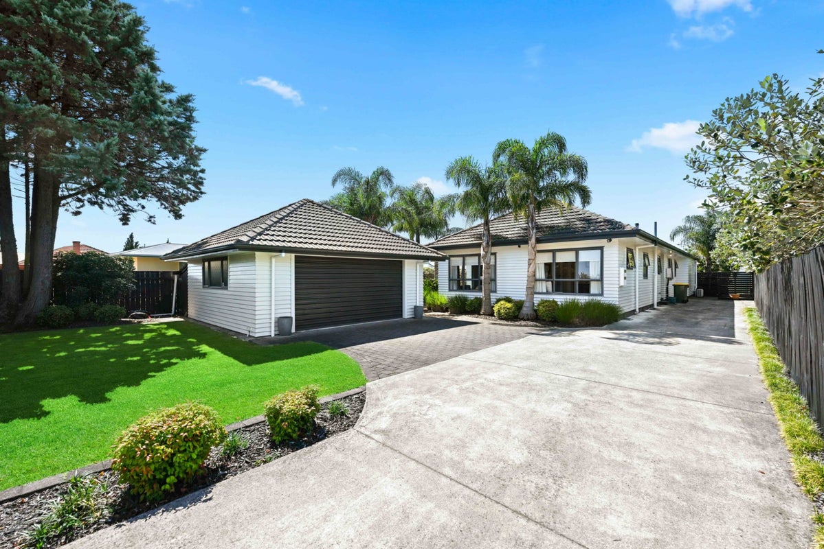 46 Beerescourt Road, Beerescourt, Hamilton - Carousel 1