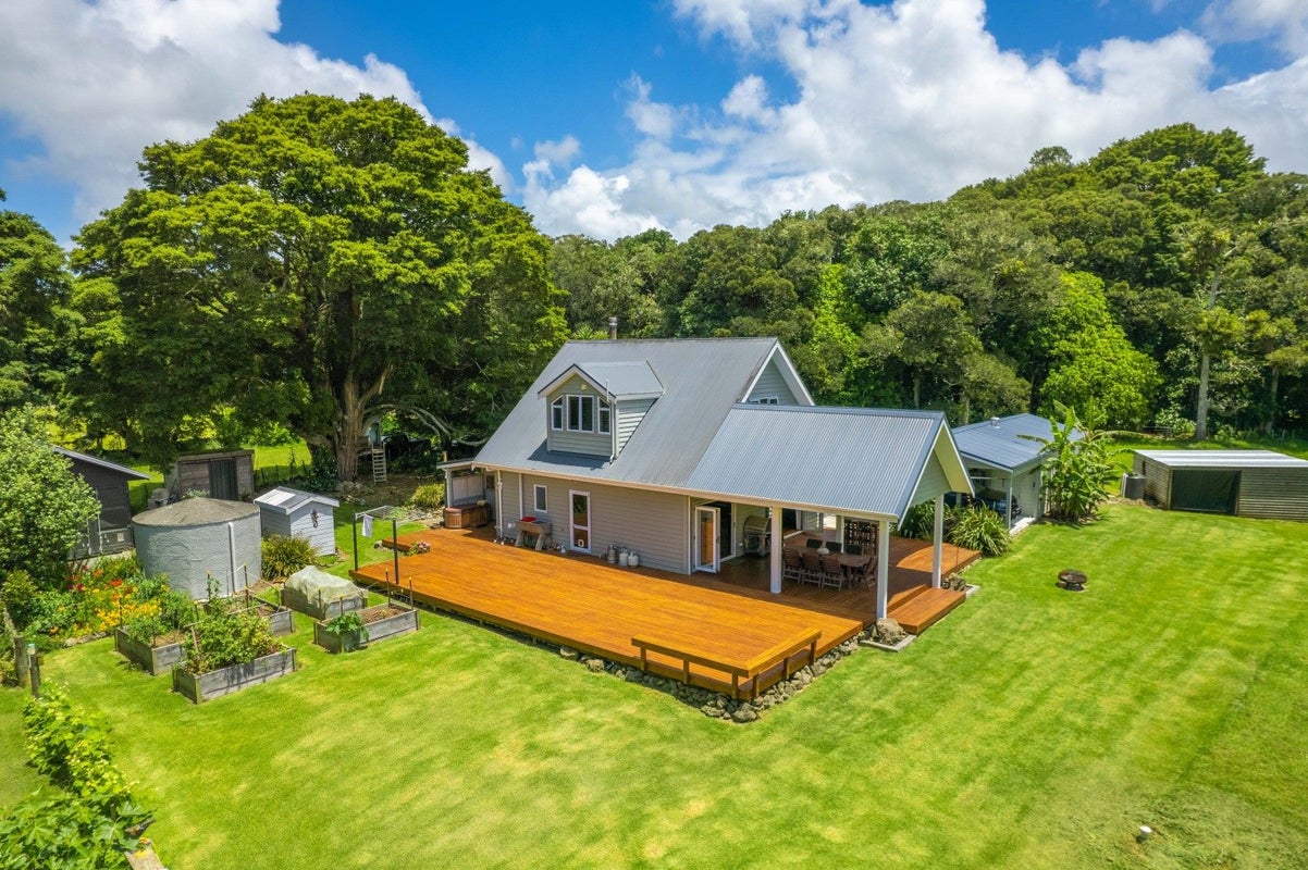 141 Tauraroa Road, Maungakaramea, Whangarei - Carousel 40
