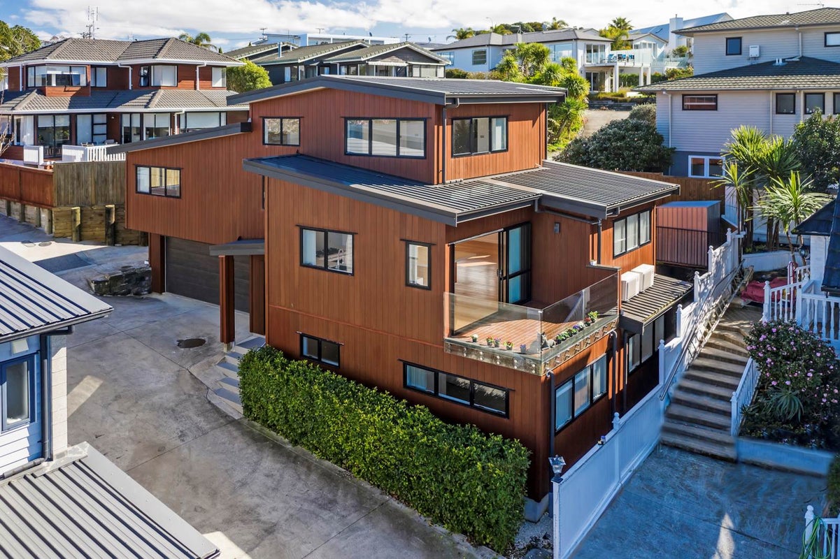 73B East Coast Road, Castor Bay, Auckland - Carousel 1