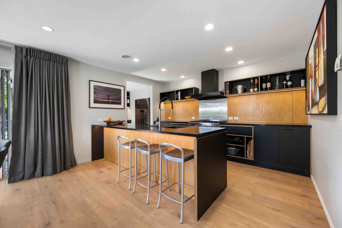 1 Elizabeth Place, Clyde, Clyde - Carousel 2