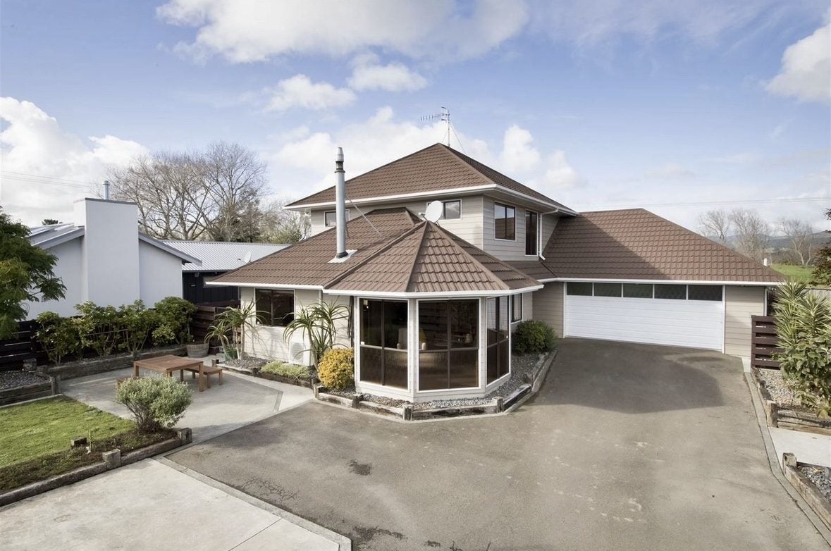 99A Atawhai Road, Fitzherbert, Palmerston North - Carousel 1
