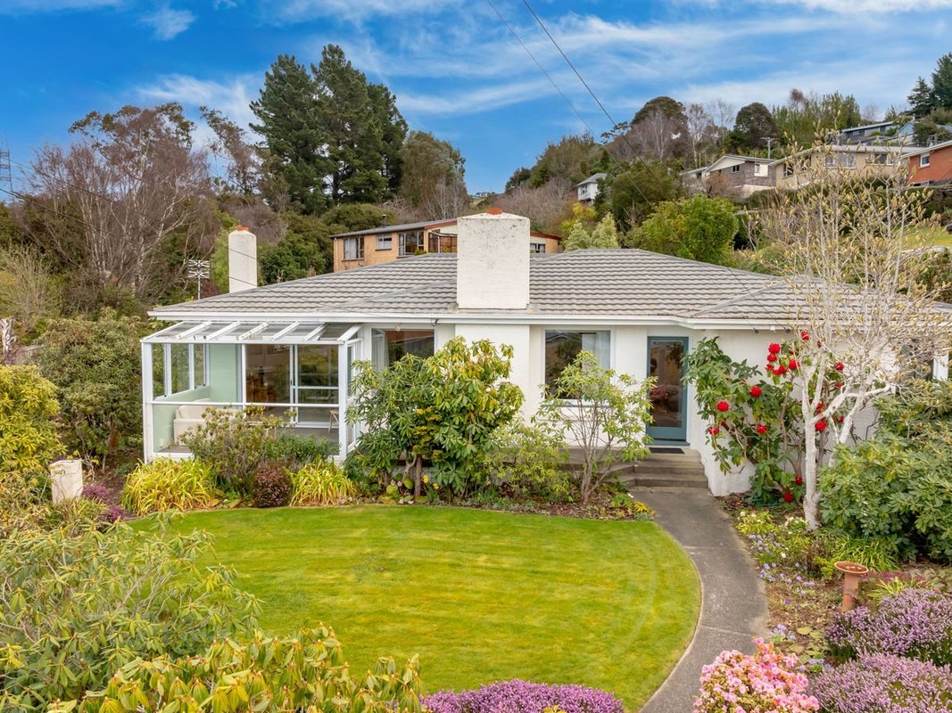 21 Honeystone Street, Helensburgh, Dunedin - Carousel 1
