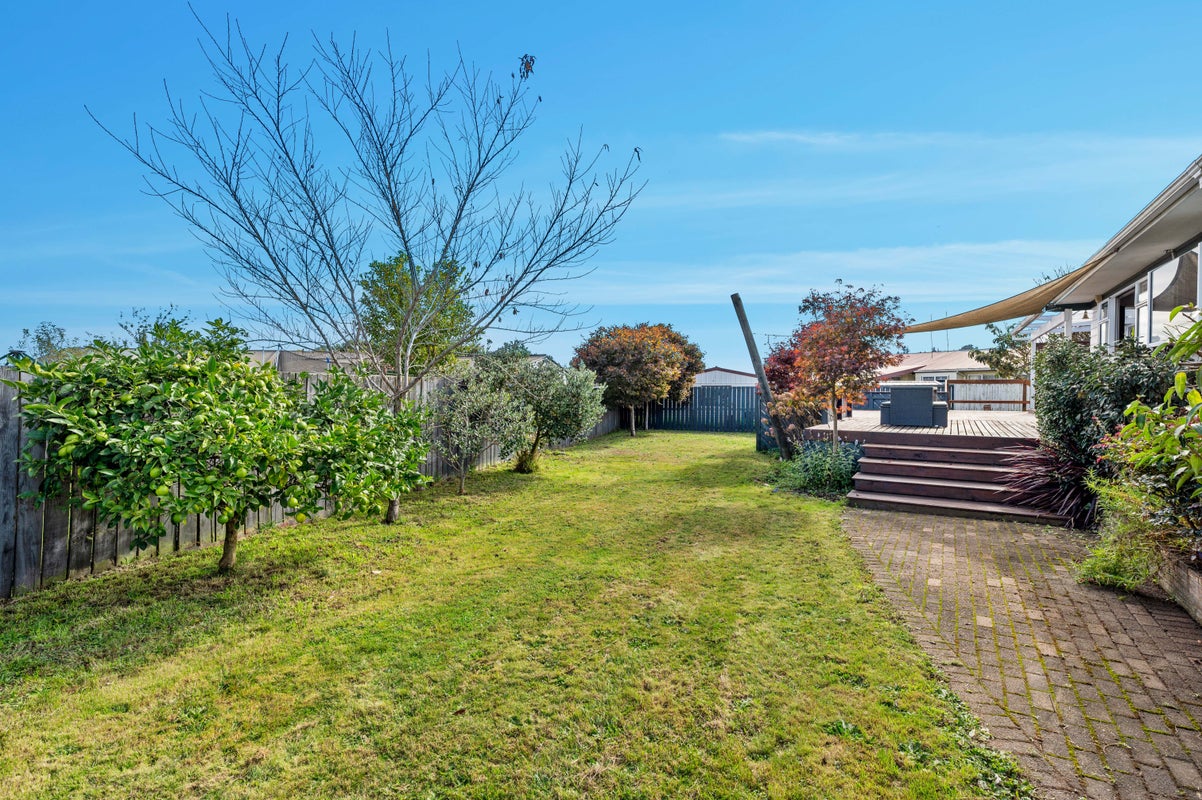 12 Milton Grove, Owhata, Rotorua - Carousel 18