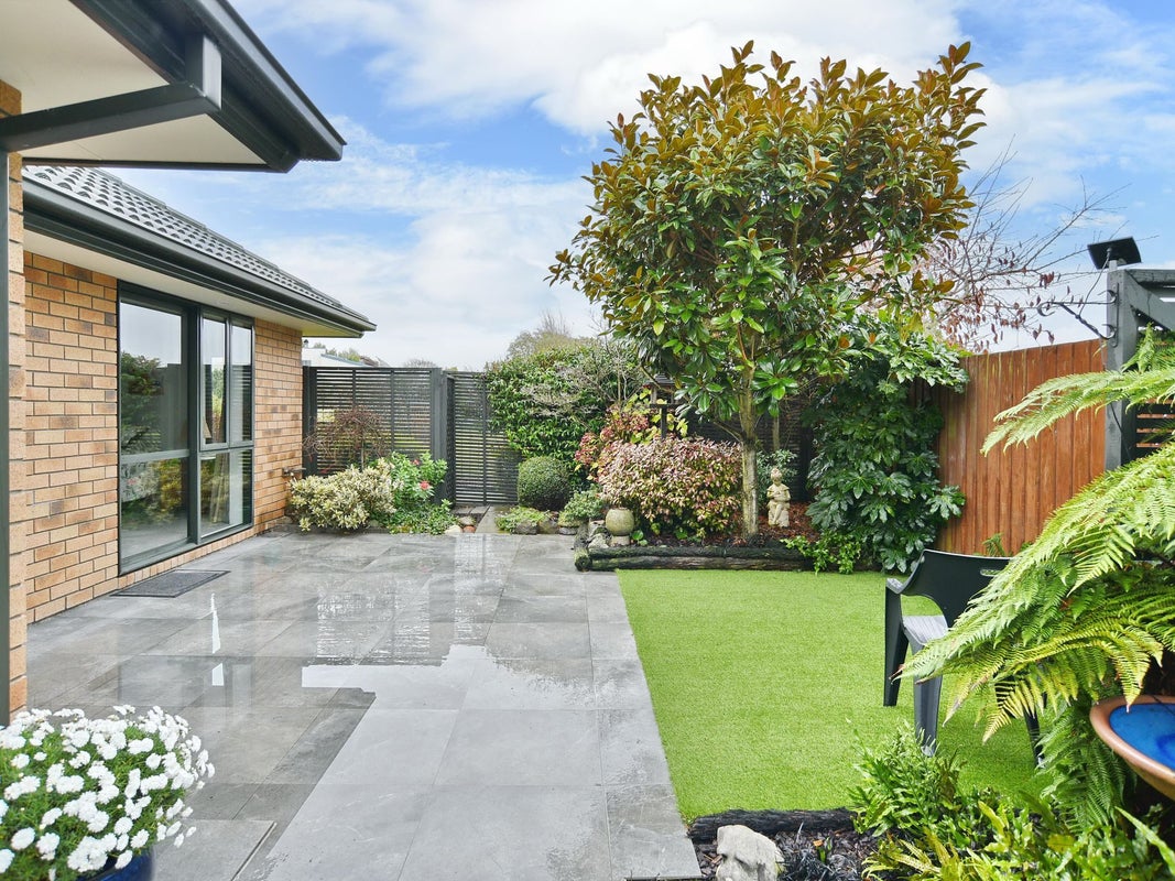 12 Belgrove Place, Parklands, Christchurch - Carousel 2