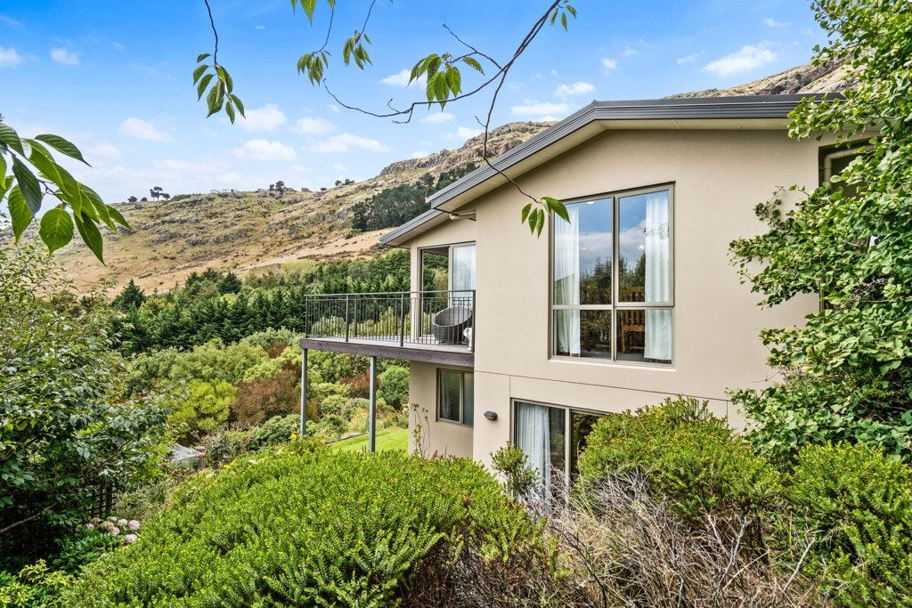 73 Morgans Valley, Heathcote Valley, Christchurch - Carousel 1